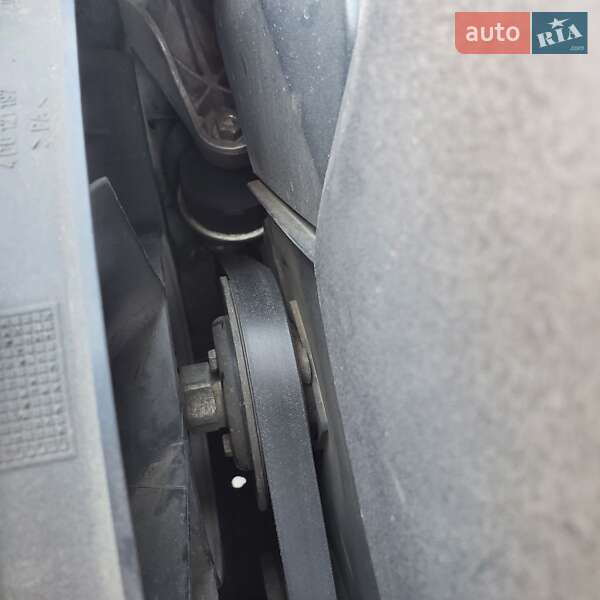 Седан Audi S8 1999 в Калуші