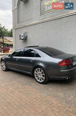 Седан Audi S8 2007 в 