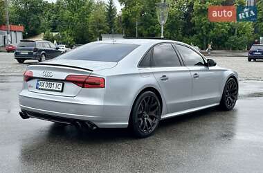 Седан Audi S8 2015 в 
