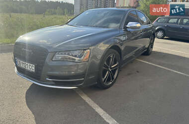 Седан Audi S8 2012 в Чернігові