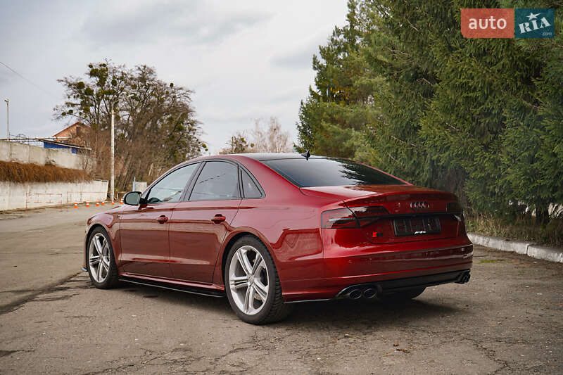 Седан Audi S8 2014 в Киеве