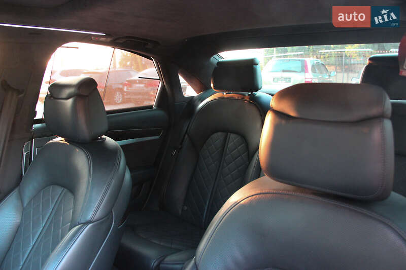 Седан Audi S8 2014 в Одессе