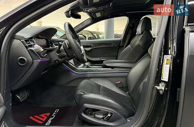 Седан Audi S8 2020 в 