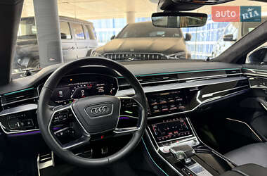 Седан Audi S8 2020 в 