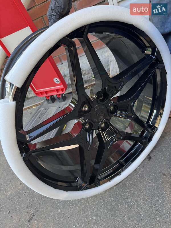 Седан Audi S8 2012 в Києві
