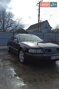 Седан Audi S8 1997 в 