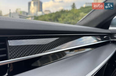 Седан Audi S8 2024 в 