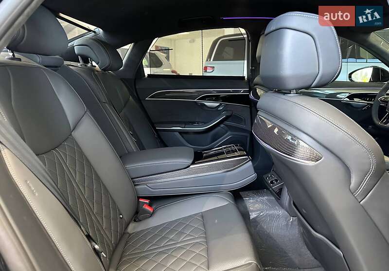 Седан Audi S8 2025 в Киеве фото 23 Седан Audi S8 2025 в Киеве