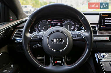 Седан Audi S8 2017 в 