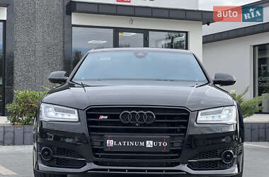 Седан Audi S8 2017 в 