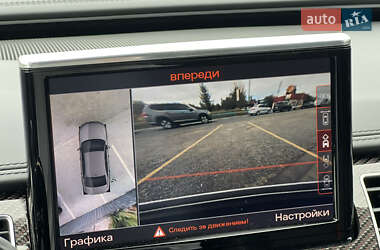 Седан Audi S8 2017 в 
