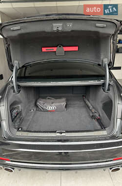 Седан Audi S8 2020 в 