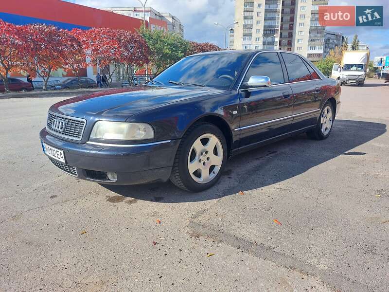Седан Audi S8 2000 в Києві