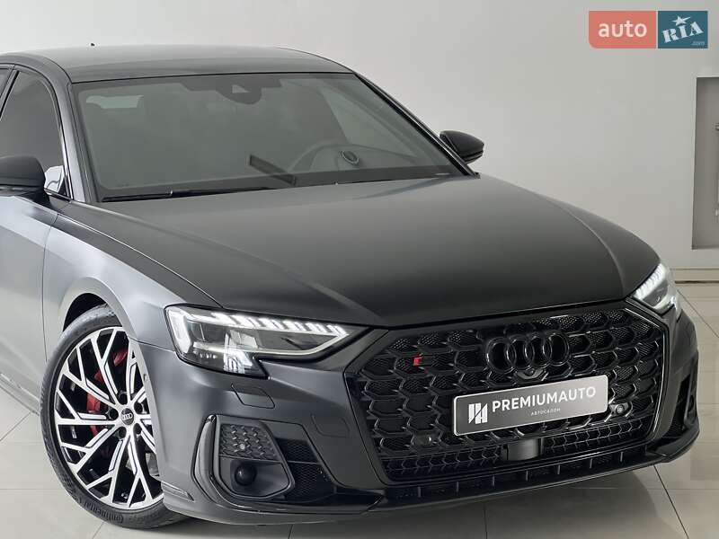 Седан Audi S8 2022 в Києві