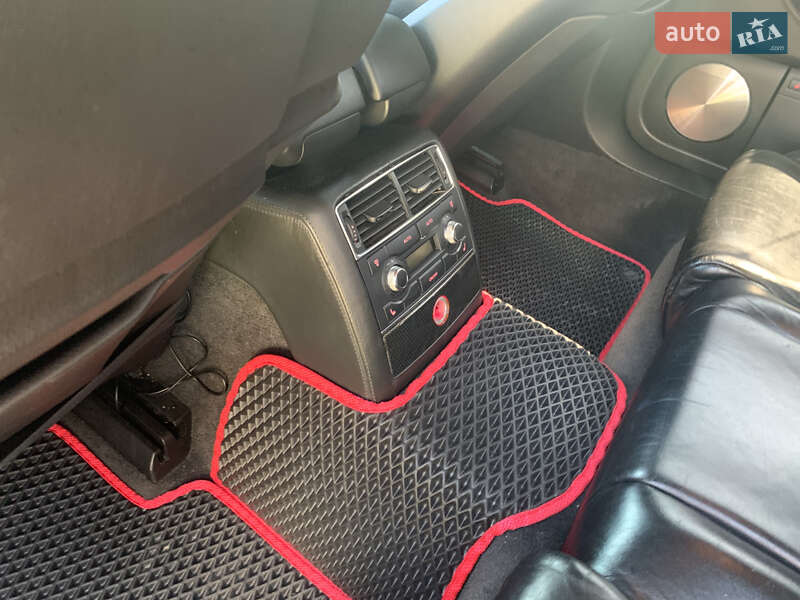 Седан Audi S8 2007 в Стрию фото 18 Седан Audi S8 2007 в Стрию