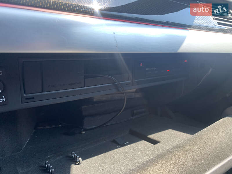 Седан Audi S8 2007 в Стрию фото 36 Седан Audi S8 2007 в Стрию