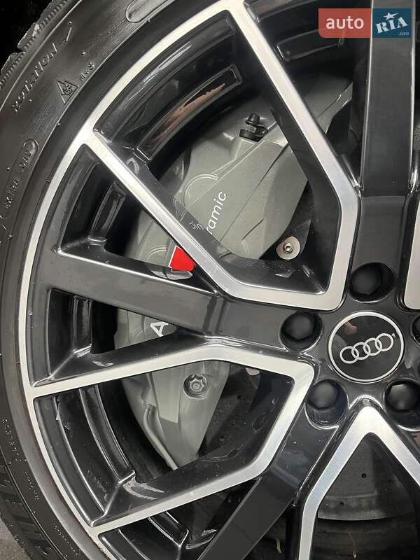 Седан Audi S8 2022 в Днепре фото 26 Седан Audi S8 2022 в Днепре