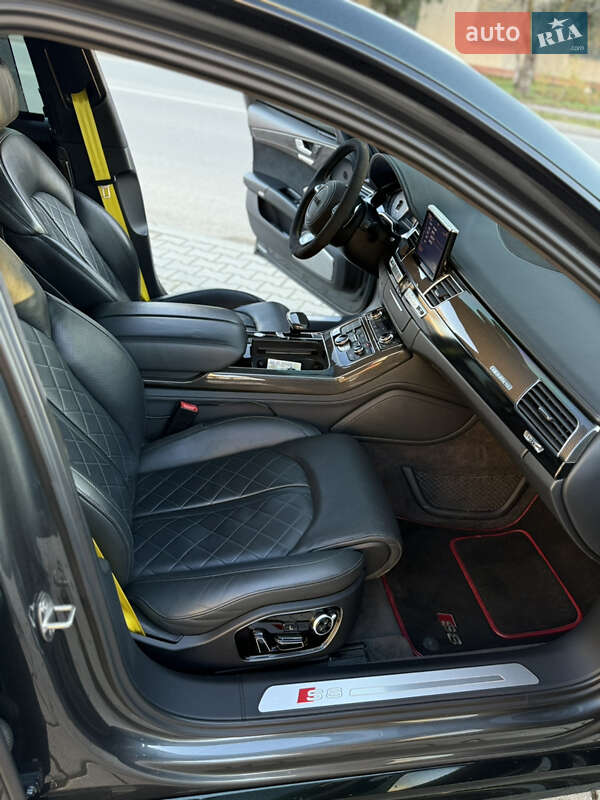 Седан Audi S8 2014 в Виноградове фото 10 Седан Audi S8 2014 в Виноградове