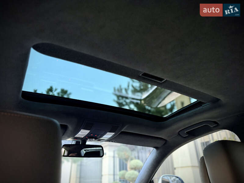 Седан Audi S8 2010 в Одесі