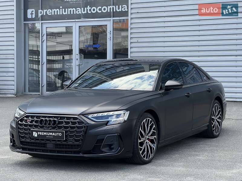 Седан Audi S8 2022 в Киеве