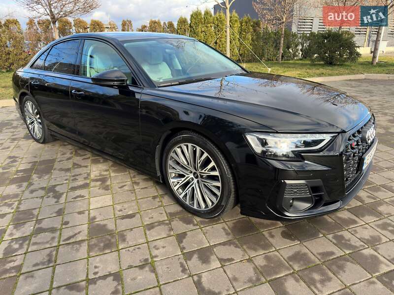 Седан Audi S8 2025 в Кривом Роге