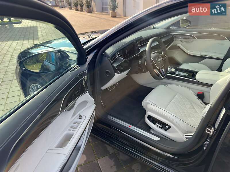 Седан Audi S8 2025 в Кривом Роге