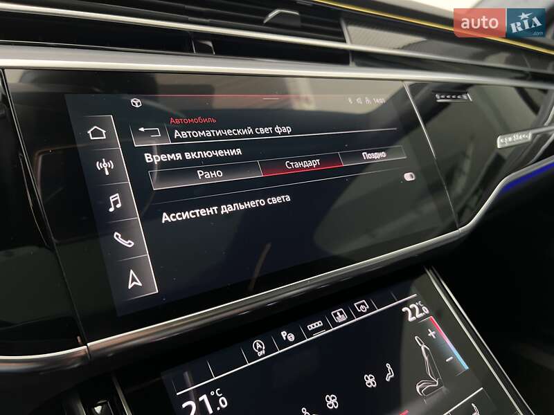 Седан Audi S8 2022 в Киеве