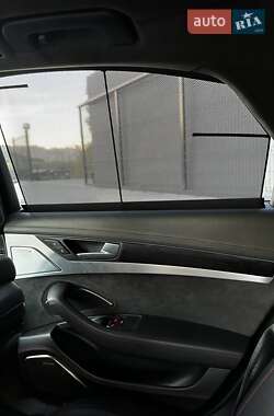 Седан Audi S8 2016 в Киеве