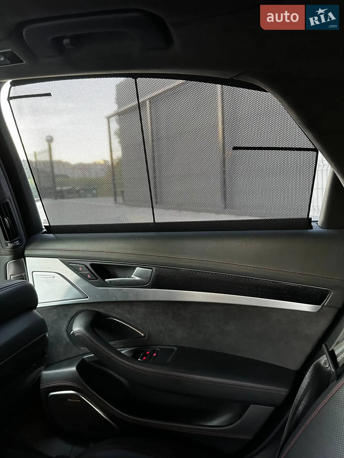 2016 Audi S8 - мініатюра 20