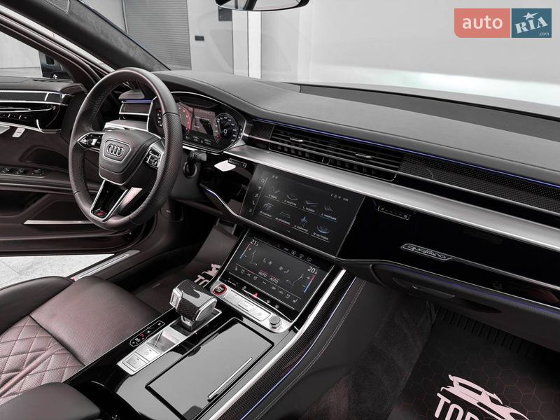 Седан Audi S8 2025 в Києві