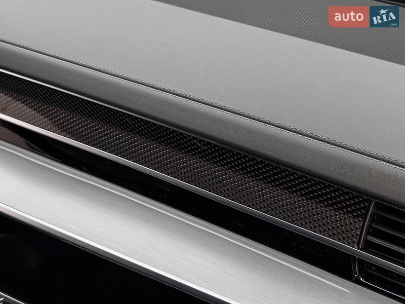 Седан Audi S8 2025 в Києві