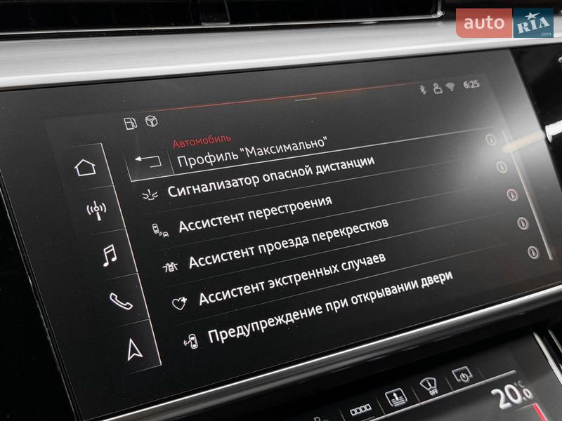 Седан Audi S8 2025 в Києві