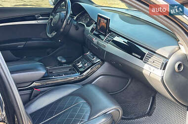Седан Audi S8 2013 в Виннице