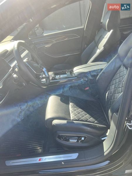 Седан Audi S8 2020 в Києві фото 42 Седан Audi S8 2020 в Києві