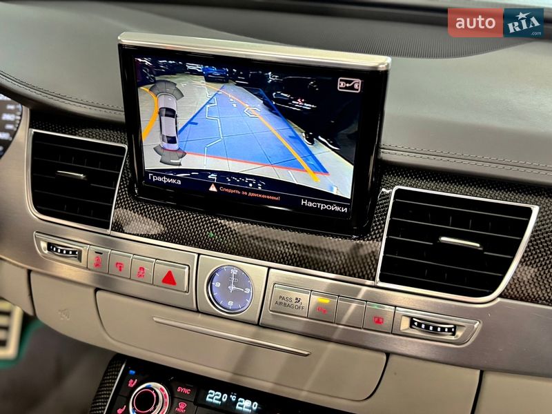 Седан Audi S8 2016 в Николаеве