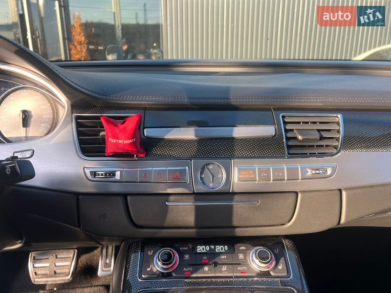 Седан Audi S8 2012 в Киеве фото 31 Седан Audi S8 2012 в Киеве