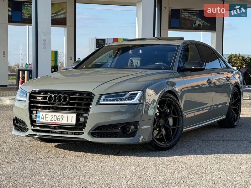Audi S8 2017