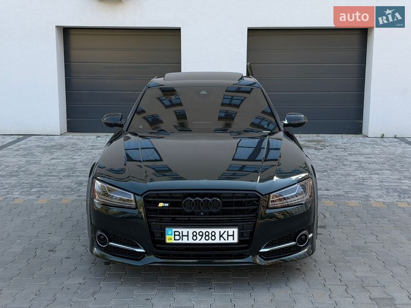 Audi S8 2014