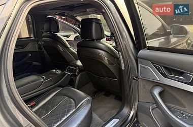 Седан Audi S8 2012 в Киеве