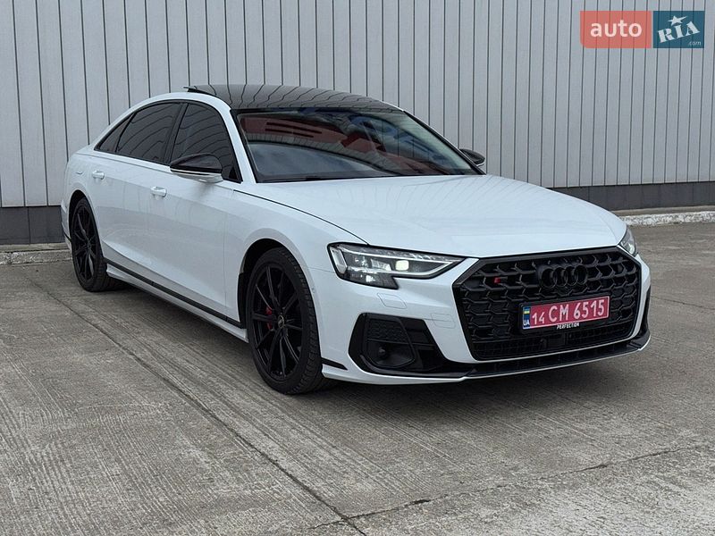 Audi S8 2023