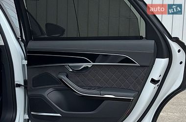 Седан Audi S8 2023 в Черновцах фото 14 Седан Audi S8 2023 в Черновцах
