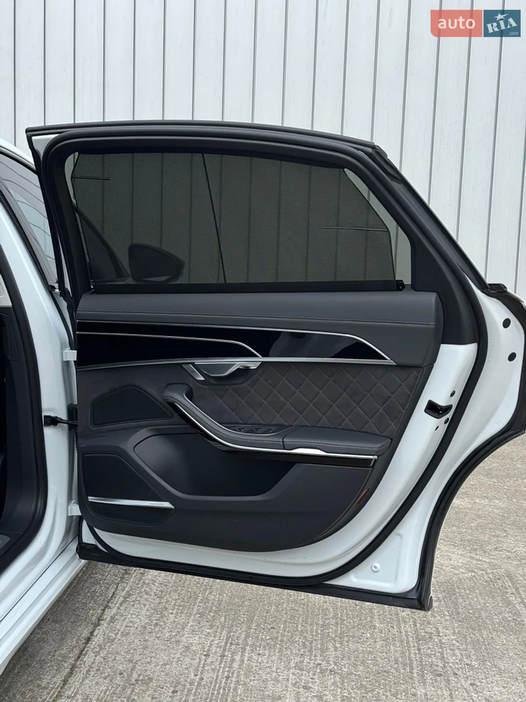 2023 Audi S8 - мініатюра 14