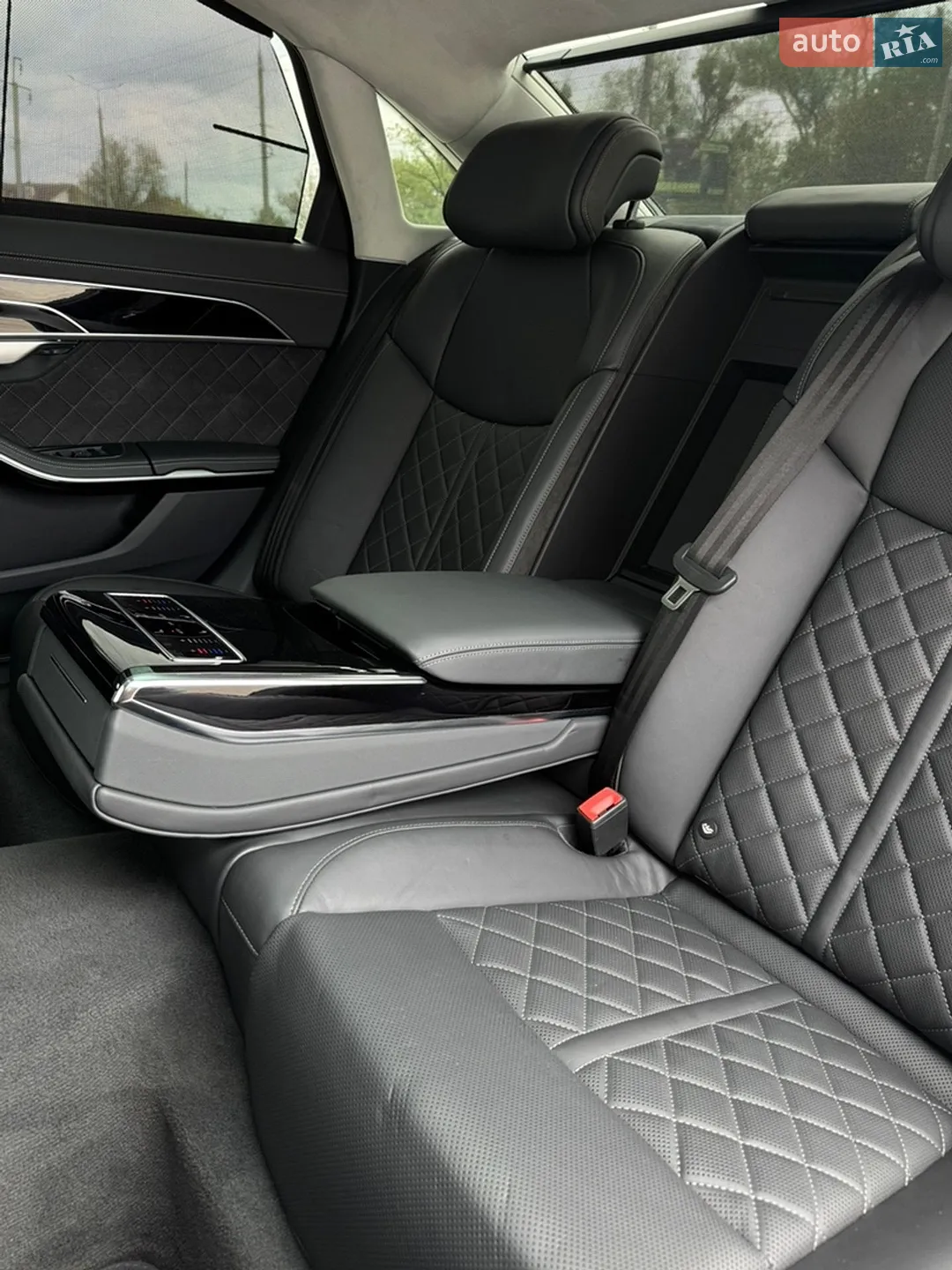2023 Audi S8 - мініатюра 19