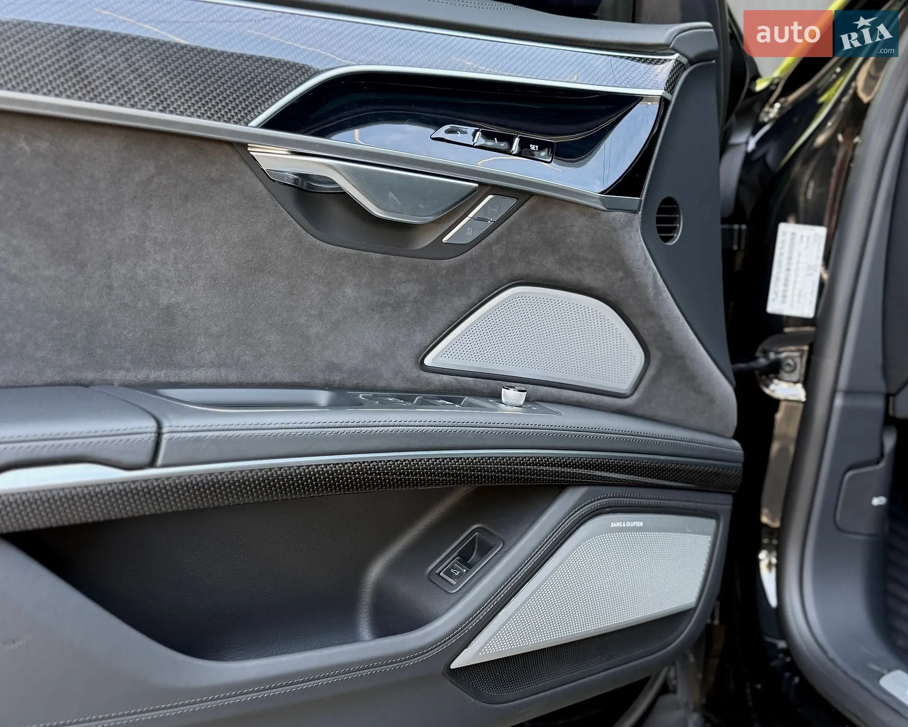 2021 Audi S8 - мініатюра 14