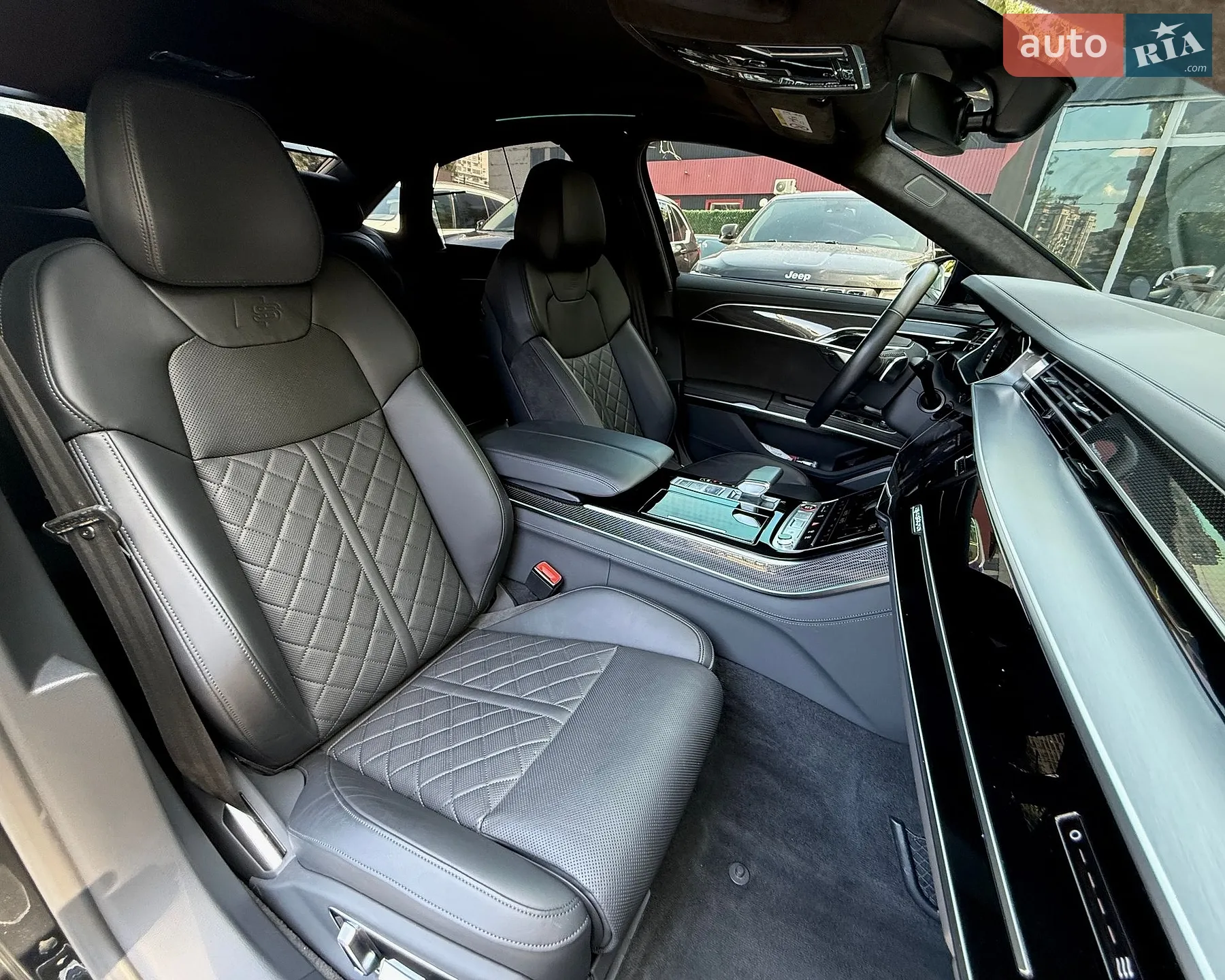 2021 Audi S8 - мініатюра 29