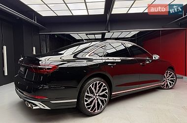 Седан Audi S8 2023 в Києві