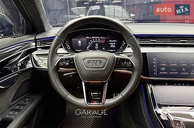 Седан Audi S8 2023 в Києві