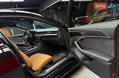 Седан Audi S8 2023 в Києві