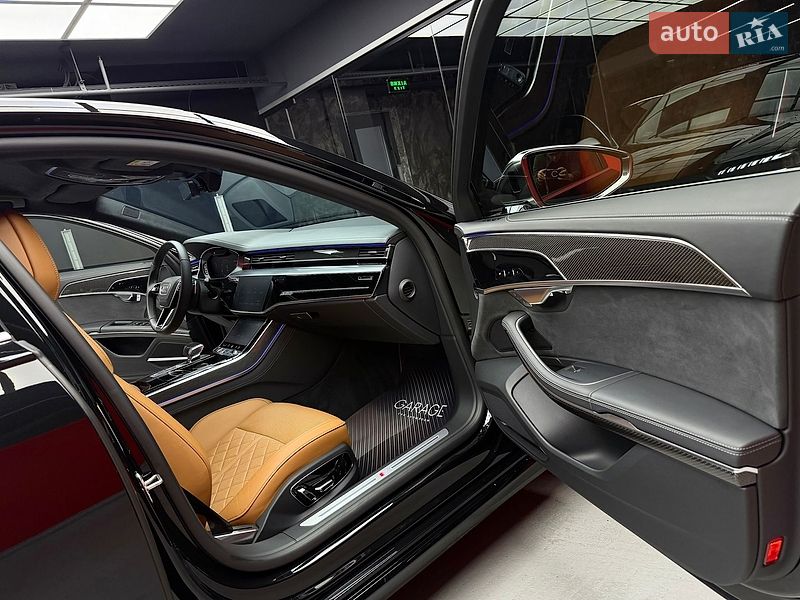 Седан Audi S8 2023 в Києві