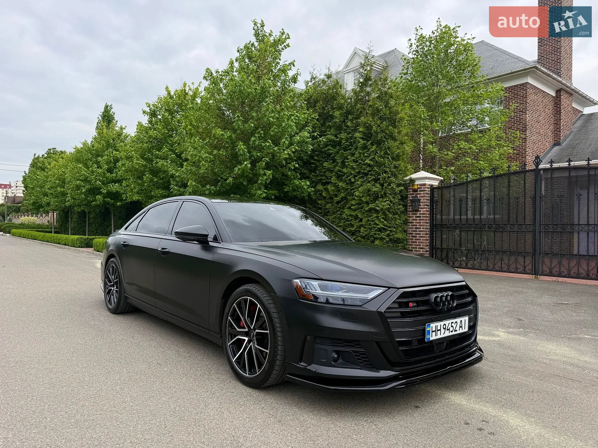 2020 Audi S8 - мініатюра 3